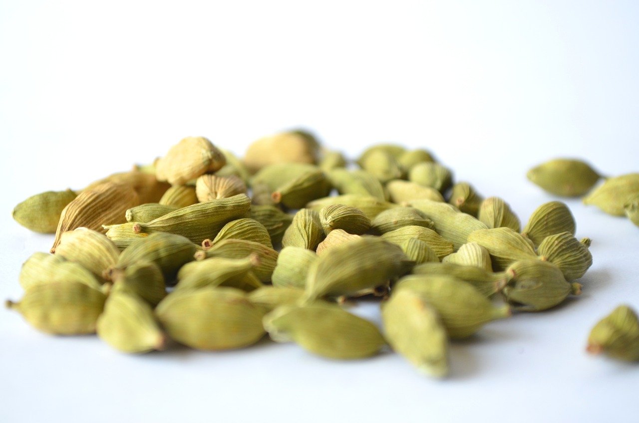 Green Cardamom (Elaichi)